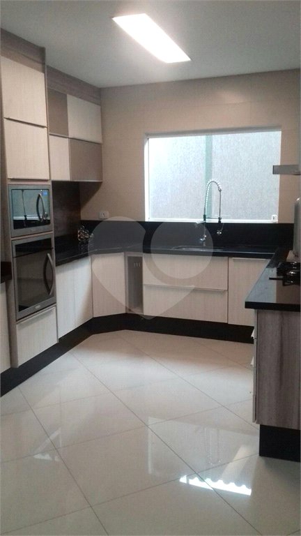 Casa à venda com 3 quartos, sendo 1 suíte,  em Vila Miranda, Itaquaquecetuba, SP