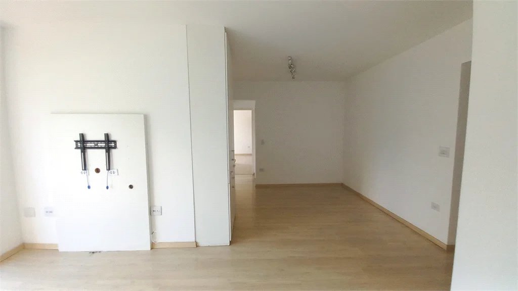 Apartamento à venda com 3 quartos, sendo 1 suíte, em Vila Indiana, São Paulo, SP