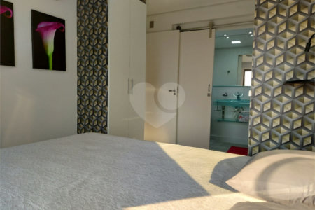 Apartamento à venda com 2 quartos, sendo 1 suíte, em Jardim das Acácias, São Paulo, SP