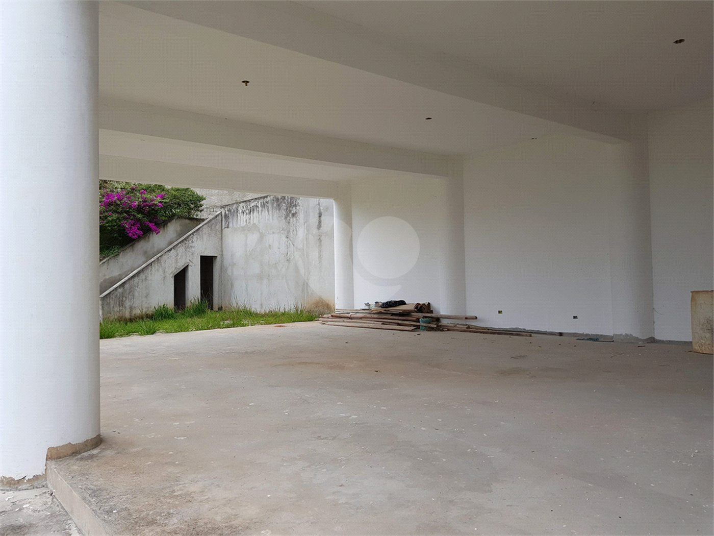 Casa à venda com 4 suítes no condomínio Suíça da Cantareira, Mairiporã - SP