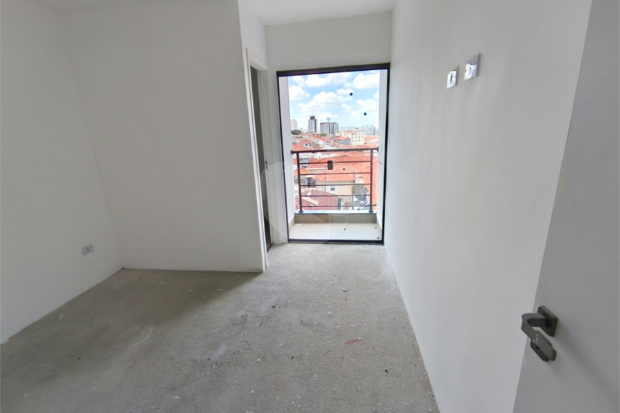 Sobrado à venda com 3 suítes em Parada Inglesa, São Paulo, SP
