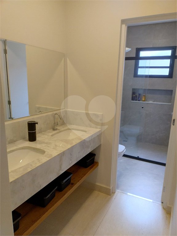 Casa à venda com 4 quartos, sendo 2 suítes, no condomínio Alpes da Cantareira, Mairiporã - SP