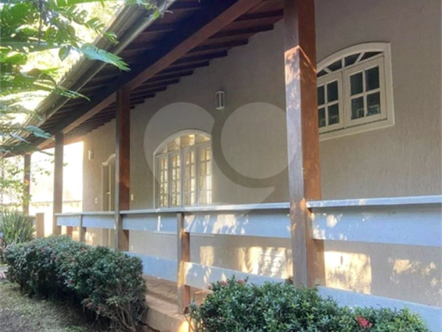 Casa à venda ou para alugar com 4 quartos, sendo 2 suítes,  em Vila Renascença, Mairiporã, SP
