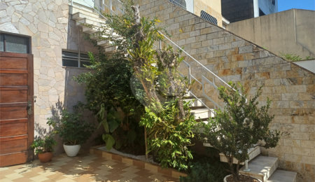 Sobrado à venda com 3 quartos, sendo 1 suíte,  em Vila Guilherme, São Paulo, SP