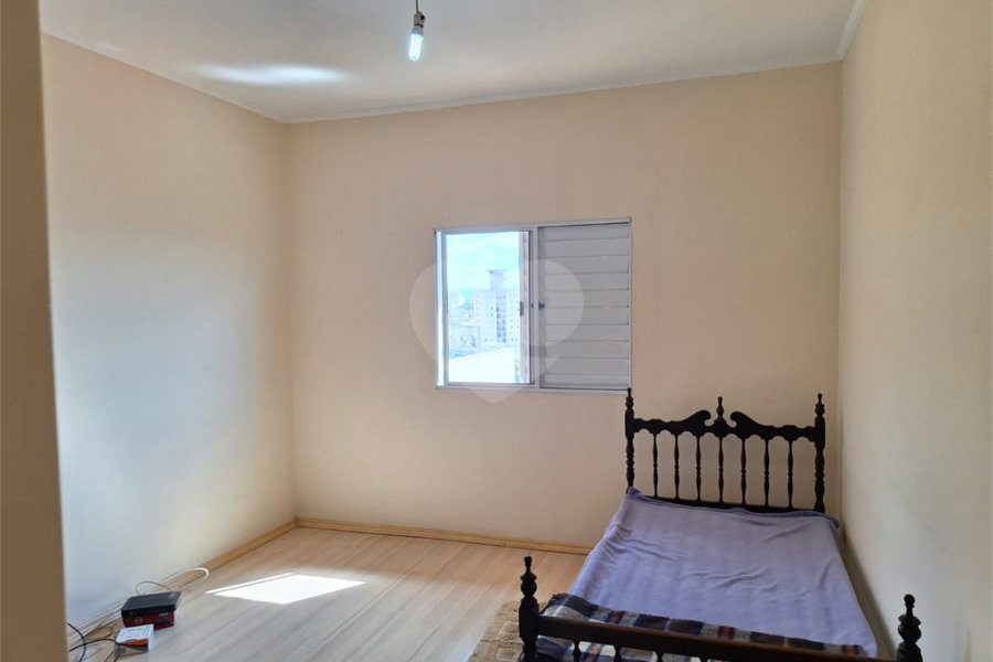 Sobrado à venda com 3 quartos, sendo 1 suíte, em Vila Gustavo, São Paulo, SP