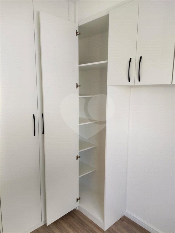 Apartamento à venda com 2 quartos, sendo 1 suíte,  em Jardim das Acácias, São Paulo, SP