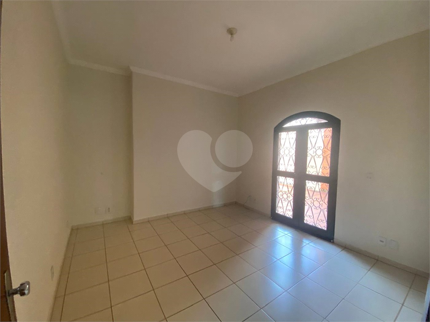 Casa à venda com 3 quartos em Jardim do Carmo, Araraquara, SP
