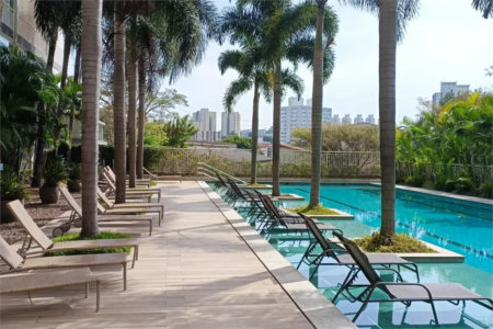 Apartamento à venda com 3 quartos, sendo 1 suíte,  em Jardim Vazani, São Paulo, SP