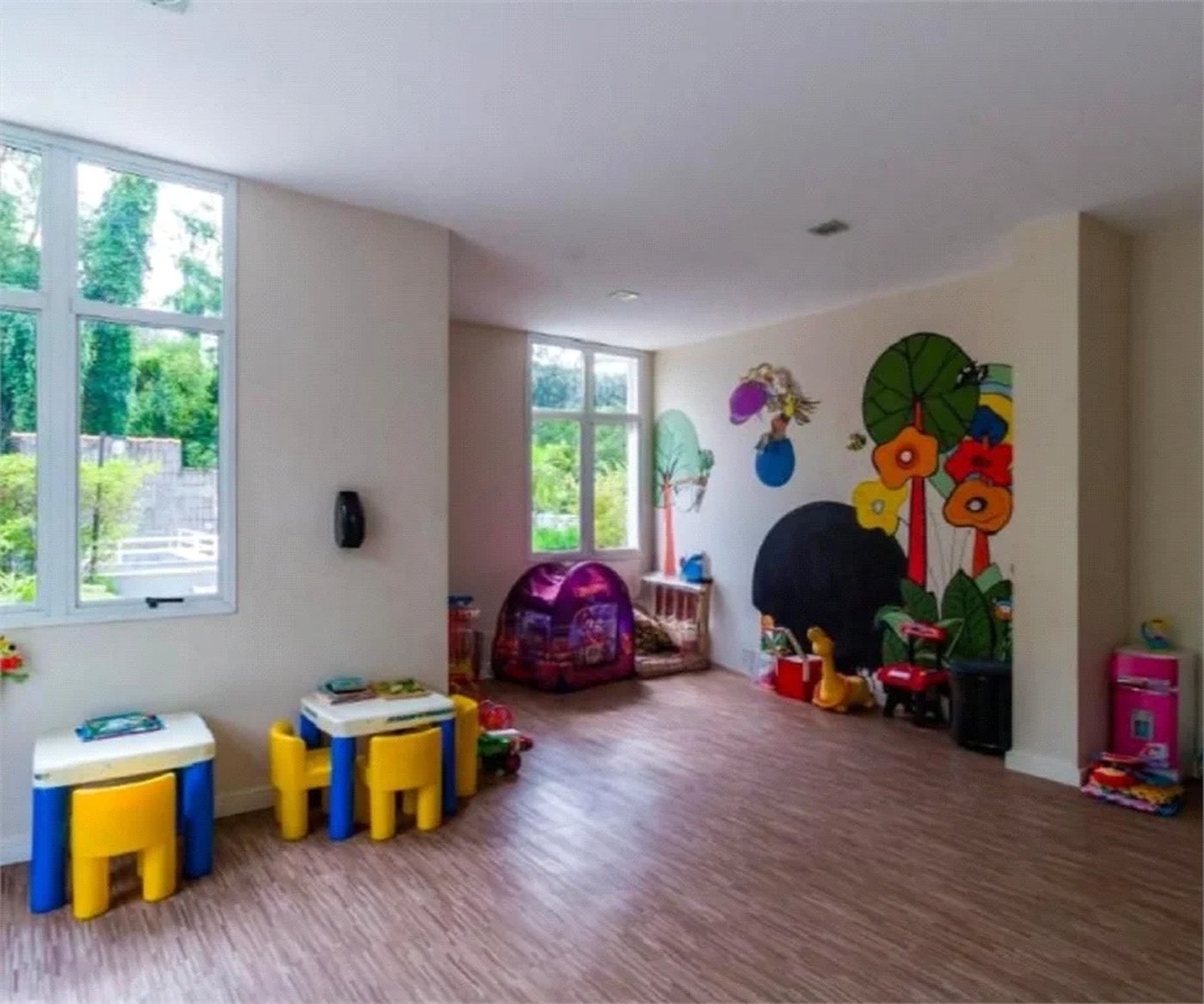 Apartamento à venda ou para alugar com 2 quartos, sendo 1 suíte,  em Vila Andrade, São Paulo, SP