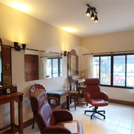 Sobrado à venda com 4 quartos, sendo 2 suítes, em Moema, São Paulo, SP