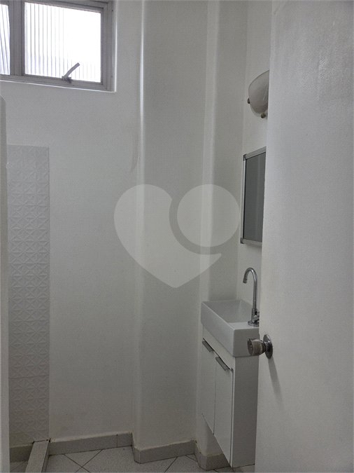 Apartamento à venda com 2 suítes em Cerqueira César, São Paulo, SP