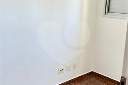 Apartamento à venda com 3 quartos em Cidade Líder, São Paulo, SP