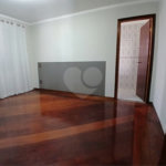Casa à venda com 5 quartos, sendo 3 suítes, em Vila Santista, Atibaia, SP