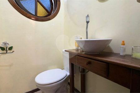 Sítio à venda com 4 quartos, sendo 2 suítes,  em Sorocamirim (canguera), São Roque, SP