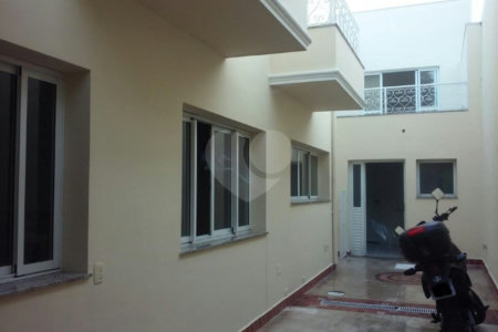 Casa à venda com 4 quartos, sendo 1 suíte, em Jardim Paulista, São Paulo, SP