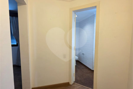 Apartamento à venda com 3 suítes em Vila Uberabinha, São Paulo, SP