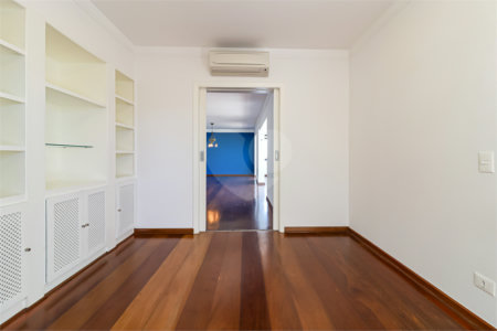 Apartamento à venda com 3 suítes em Cidade Monções, São Paulo, SP