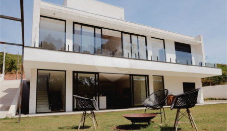 Casa à venda com 3 quartos, sendo 2 suítes,  no condomínio Morada do Sol, Mairiporã - SP