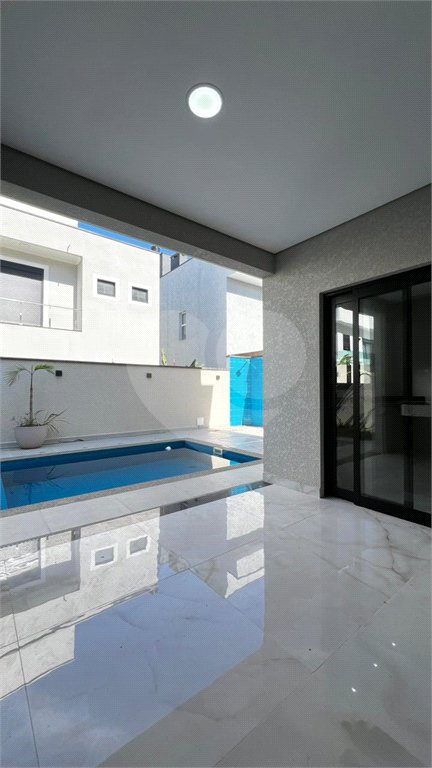 Casa à venda com 4 suítes no condomínio Bella Cittá Villagio I, Mogi das Cruzes - SP