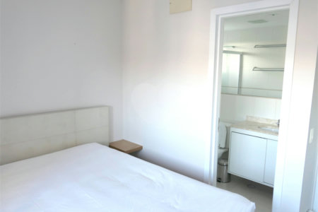 Apartamento para alugar com 3 quartos, sendo 1 suíte, em Vila Olímpia, São Paulo, SP