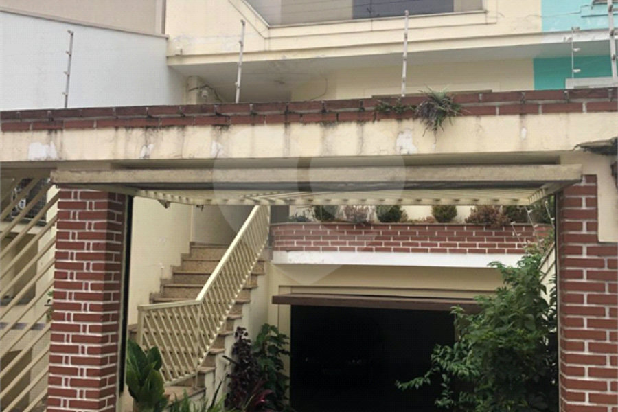 Sobrado à venda com 4 quartos, sendo 1 suíte, em Santana, São Paulo, SP