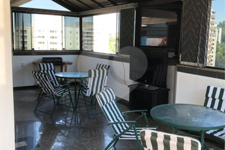 Cobertura à venda com 5 quartos, sendo 3 suítes, em Vila Andrade, São Paulo, SP