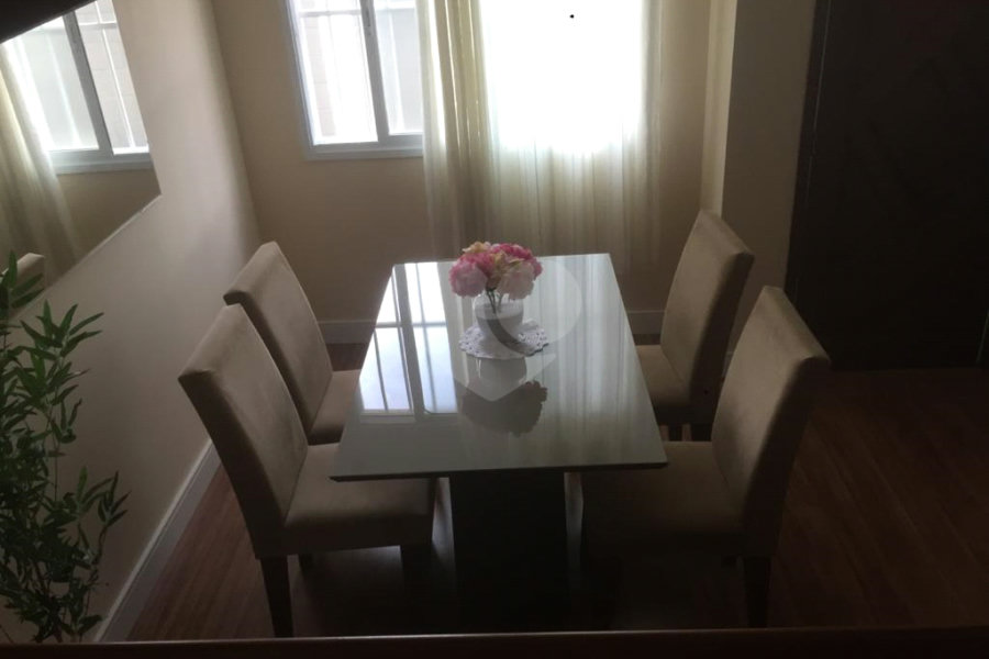 Casa à venda com 3 quartos, sendo 1 suíte, no condomínio Morada do Horto, São Paulo - SP