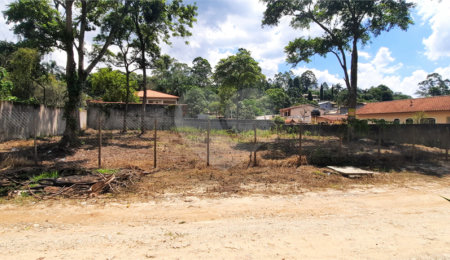 Terreno à venda em Mantiqueira, Mairiporã, SP