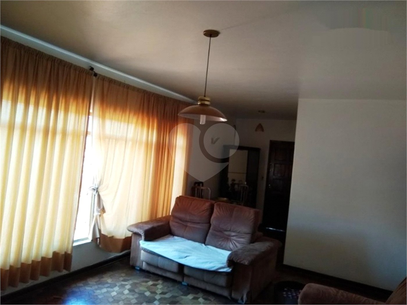 Sobrado à venda com 4 quartos, sendo 1 suíte, em Vila Constança, São Paulo, SP