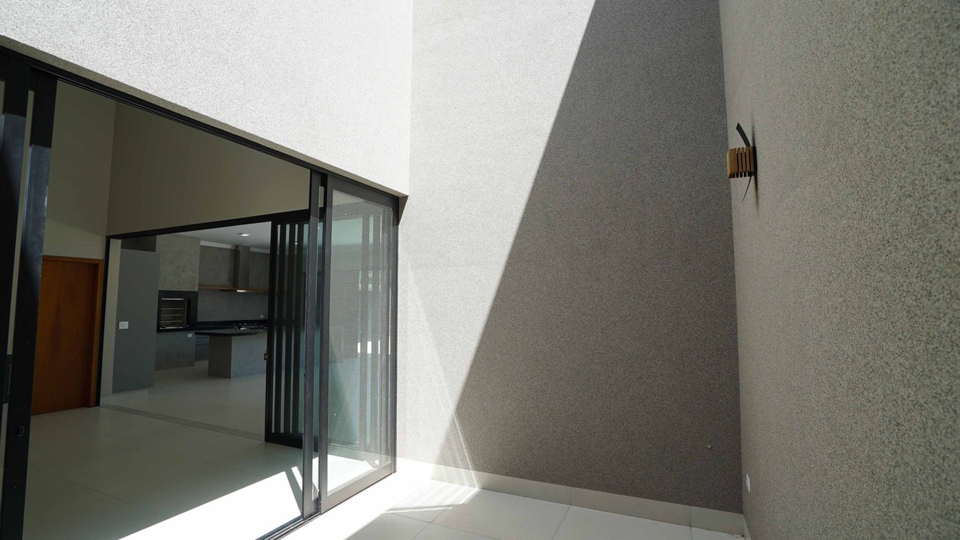 Casa à venda com 4 suítes no condomínio Gramado Park Residencial, Álvares Machado - SP