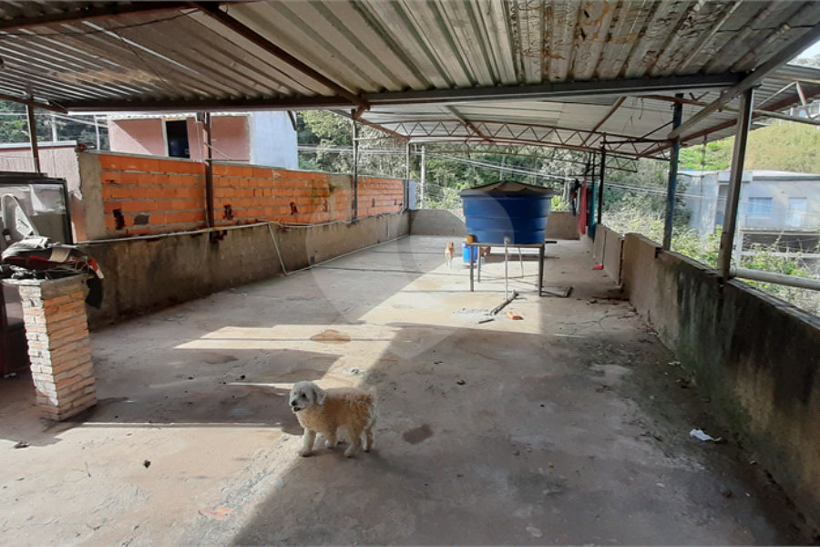 Sobrado à venda com 3 quartos, sendo 1 suíte, em Serra da Cantareira, Mairiporã, SP