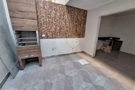 Sobrado à venda com 3 quartos, sendo 1 suíte, em Vila do Castelo, São Paulo, SP