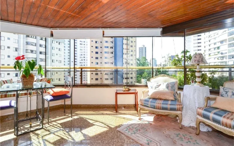 Apartamento à venda com 4 suítes em Vila Suzana, São Paulo, SP