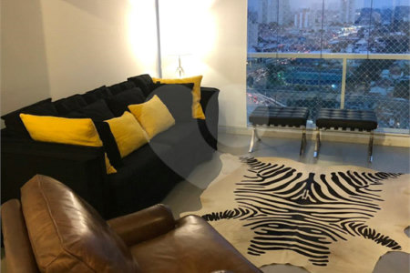 Apartamento à venda com 2 quartos, sendo 1 suíte, em Campo Belo, São Paulo, SP