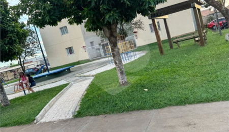 Apartamento à venda com 2 quartos em Parque Laranjeiras, Araraquara, SP