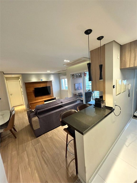 Apartamento à venda com 2 quartos, sendo 1 suíte, em Parque Reboucas, São Paulo, SP