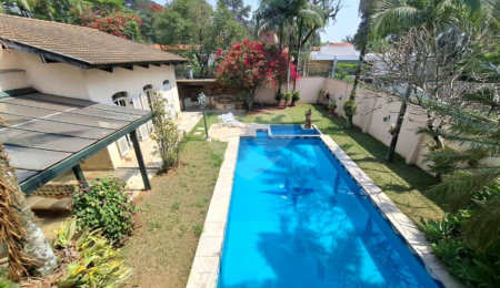 Casa à venda com 5 quartos, sendo 3 suítes,  em Alto da Boa Vista, São Paulo, SP