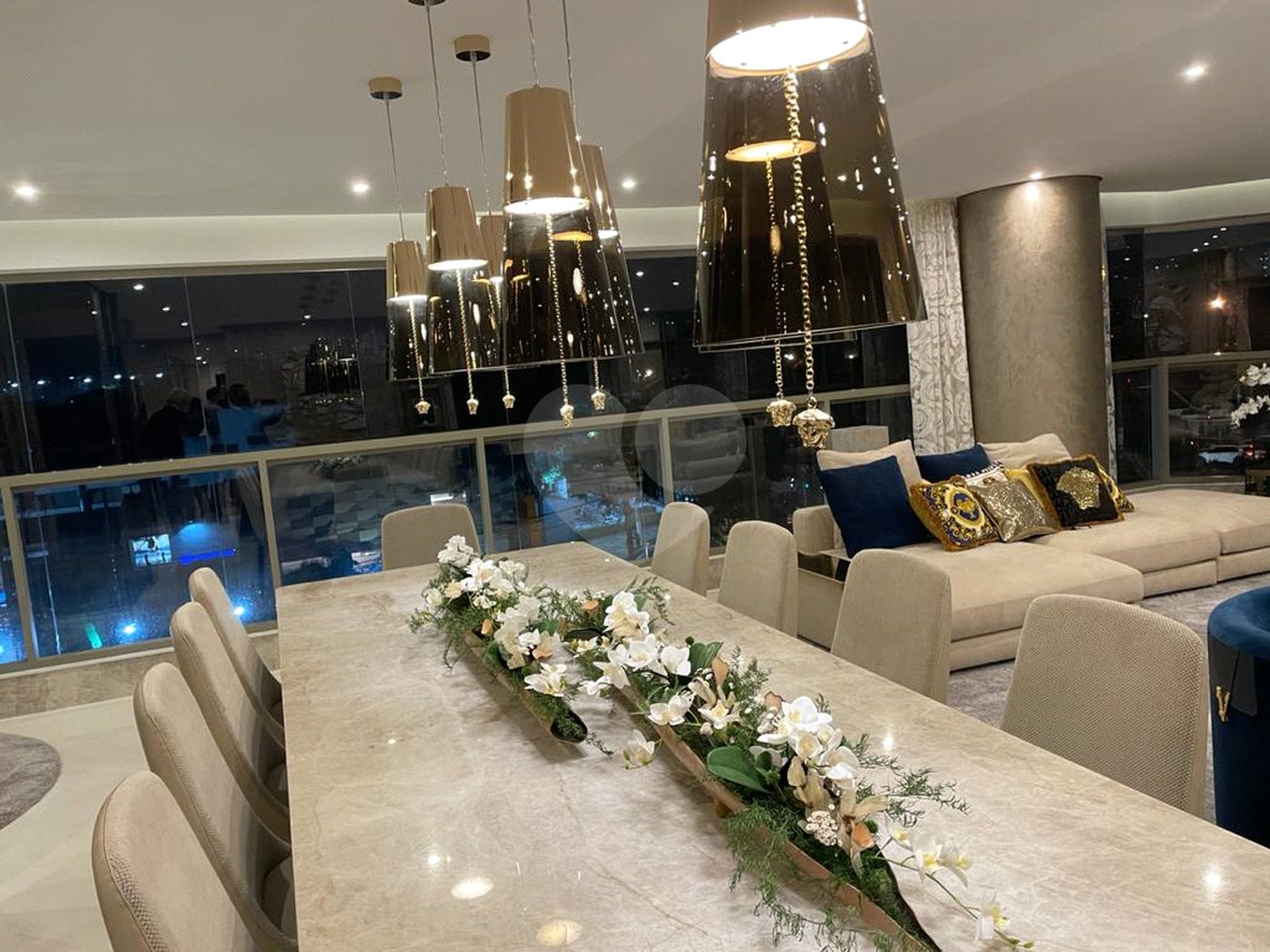 Apartamento à venda com 4 suítes em Moema, São Paulo, SP