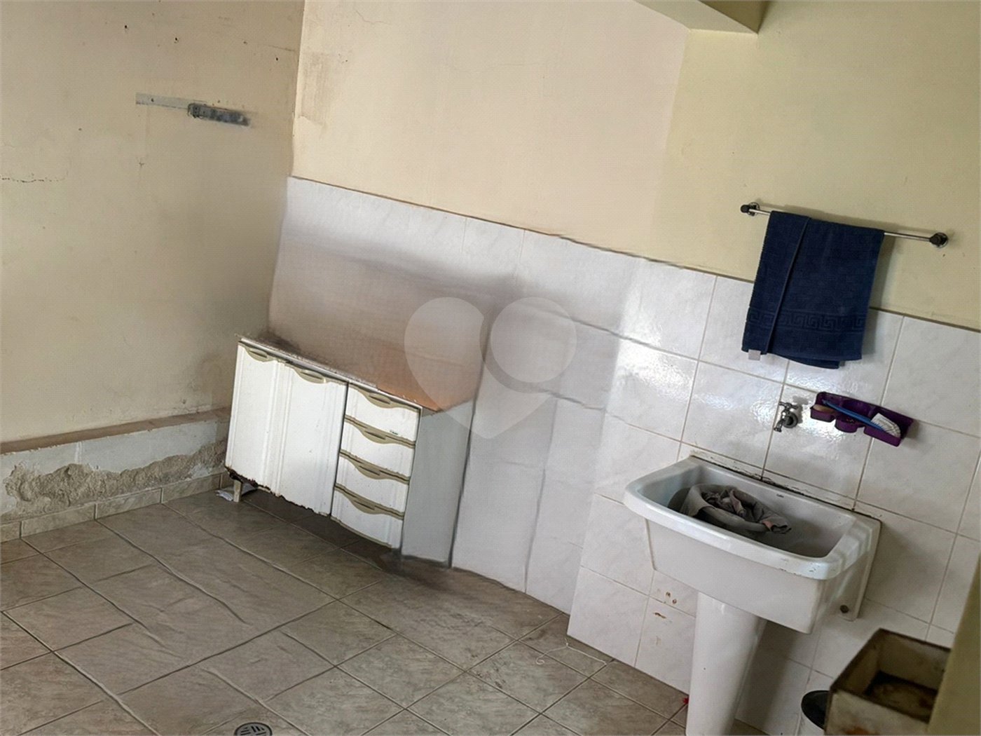 Casa à venda com 4 quartos, sendo 1 suíte, em Vila Santana, Sorocaba, SP