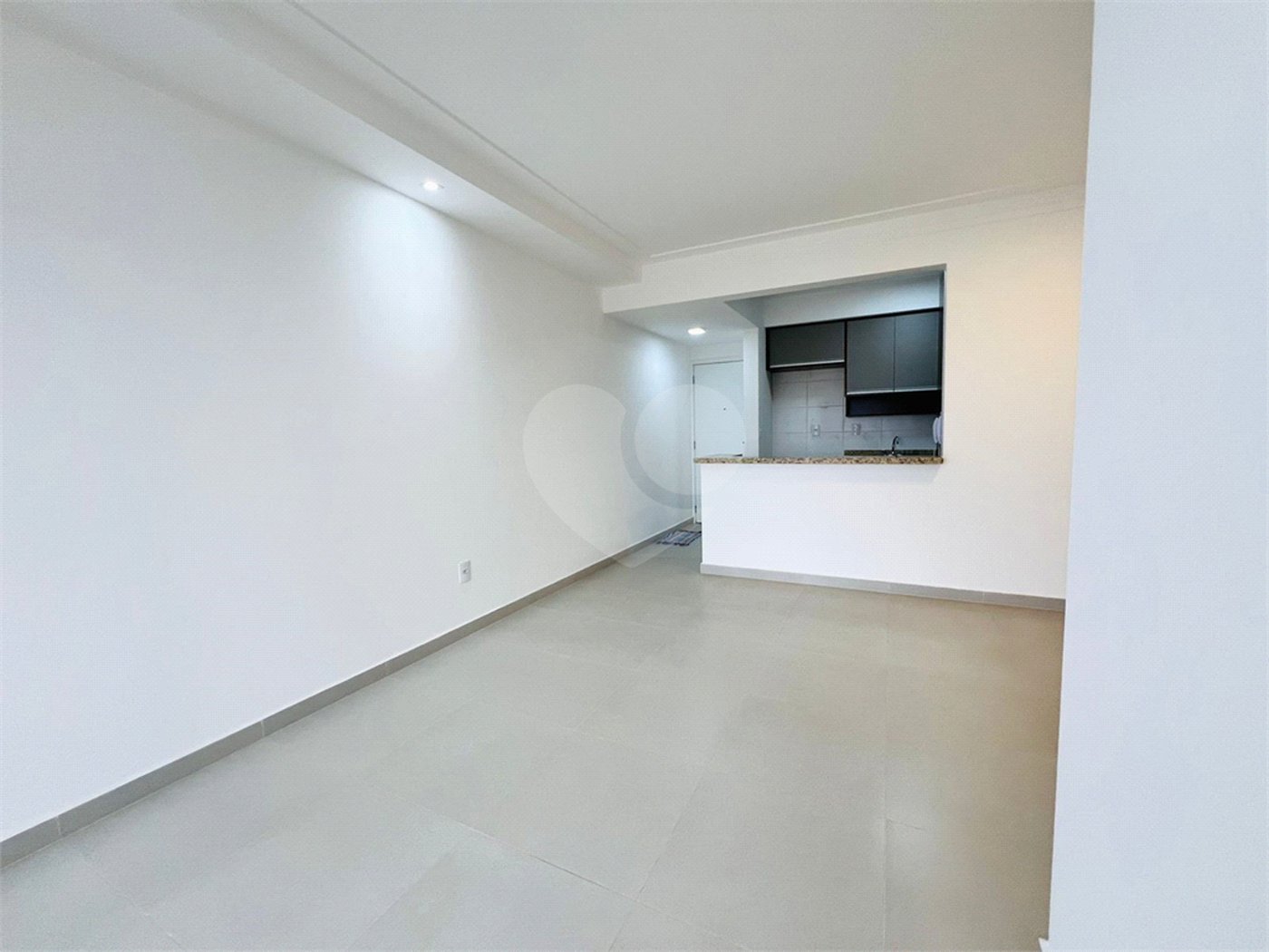 Apartamento para alugar com 2 quartos, sendo 1 suíte, em Jardim Piratininga, Sorocaba, SP