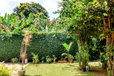 Casa à venda com 4 quartos, sendo 1 suíte, no condomínio Residencial Vale das Laranjeiras, Indaiatuba - SP