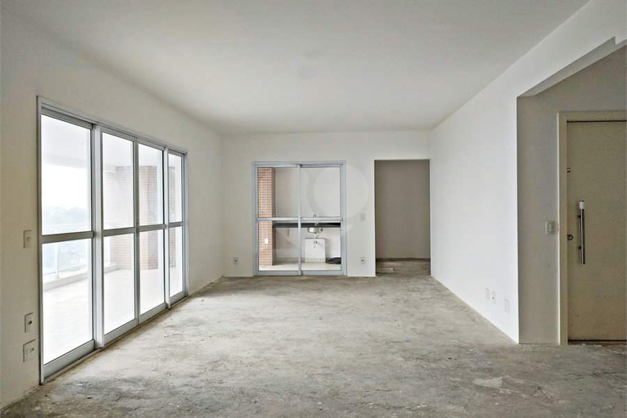 Apartamento à venda com 3 suítes em Santana, São Paulo, SP