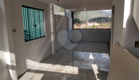 Sobrado à venda com 2 suítes em Recreio Maristela, Atibaia, SP