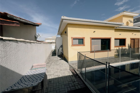 Casa em condomínio à venda com 4 quartos, sendo 2 suítes,  em Caravelas, Armação dos Búzios, RJ