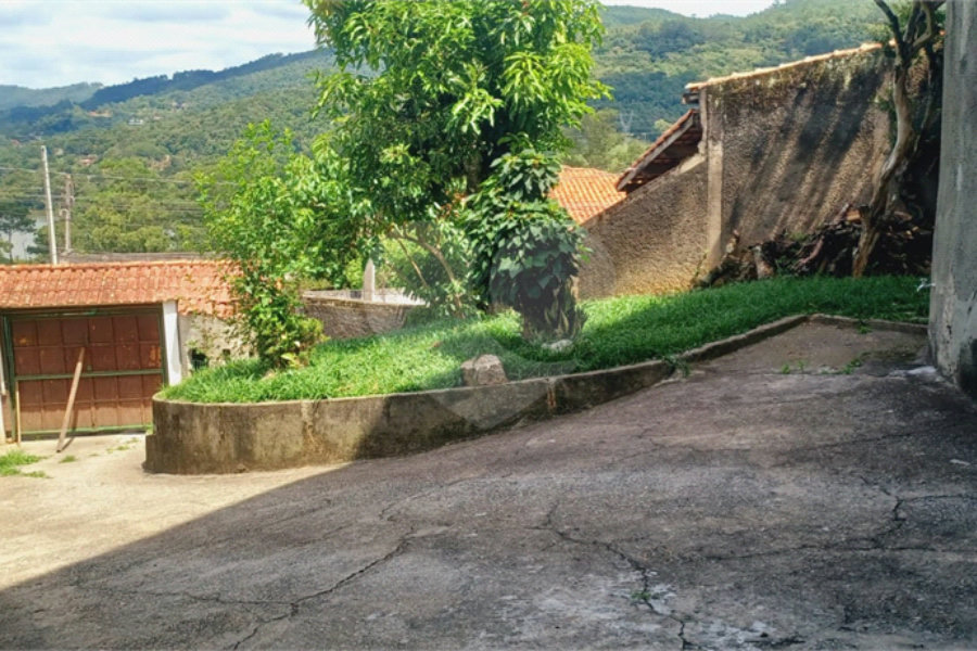 Casa à venda com 4 quartos, sendo 1 suíte, em Lavapés, Mairiporã, SP