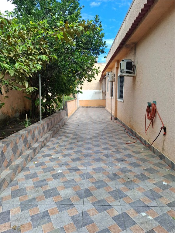 Casa Térrea à venda com 4 quartos, sendo 1 suíte, em Campo Grande, Rio de Janeiro, RJ