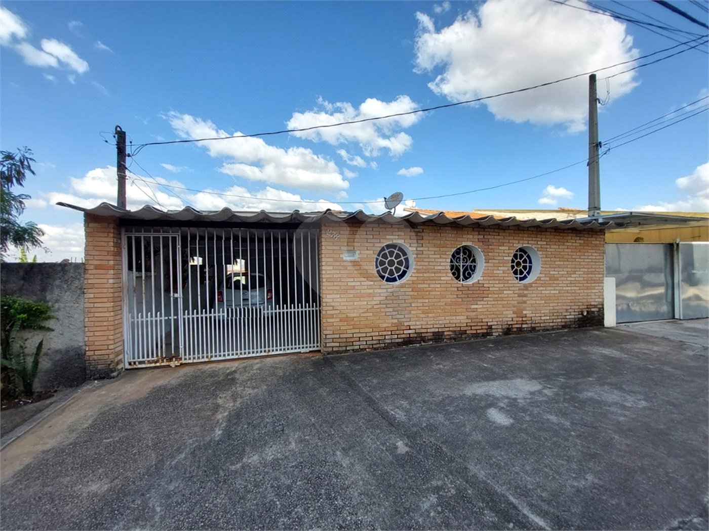 Casa à venda com 2 quartos, sendo 1 suíte, em Vila Barão, Sorocaba, SP