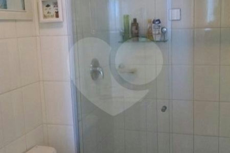 Apartamento à venda com 3 quartos, sendo 1 suíte,  em Jardim Ester Yolanda, São Paulo, SP