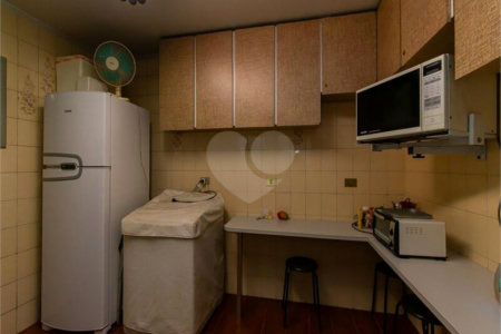 Casa à venda com 8 quartos, sendo 2 suítes, em Indianópolis, São Paulo, SP