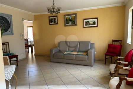 Casa à venda com 4 quartos, sendo 1 suíte, em Vila Henrique, Salto, SP